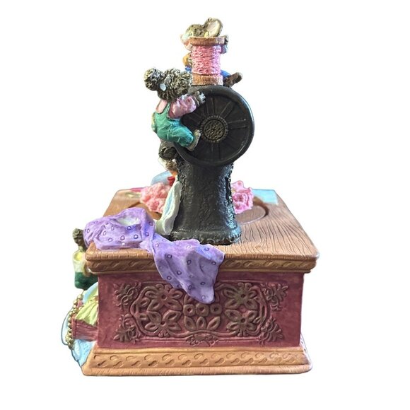 Vintage Sewing Mice Music Box "Tea For Two" - Picture 2 of 4